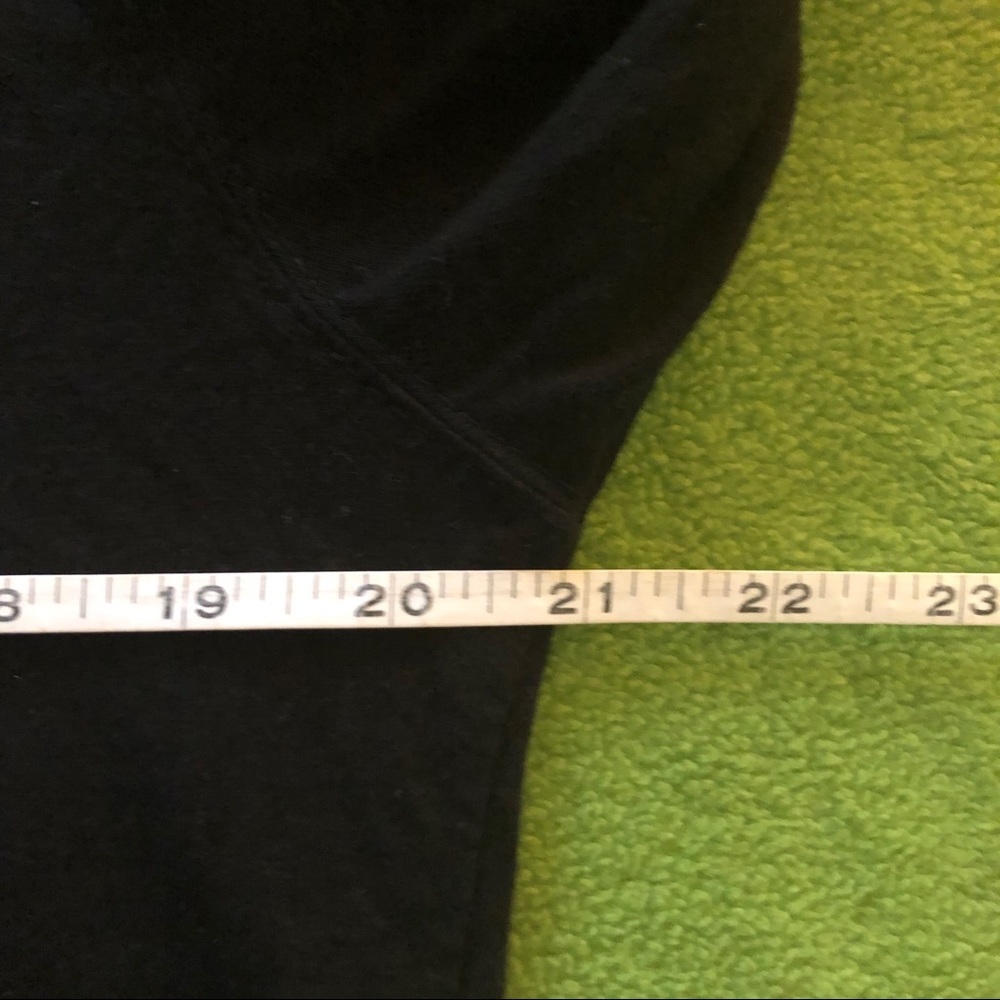 NWT Black sweatshirt with hoodie —#83 - Picture 9 of 9